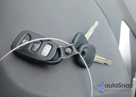 2011 Hyundai Elantra Gls from USA, damaged, VIN 5NPDH4AE4BH026120